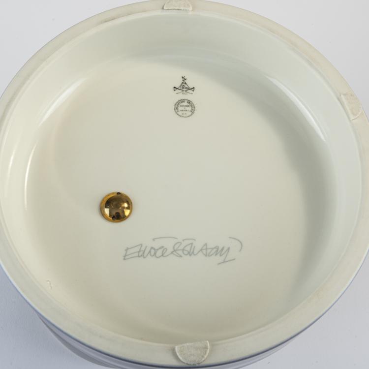 Bild 5 zu Objekt, 'Tseui' vase object, 1994, Ettore Sottsass, S&egrave;vres, Manufacture Nationale de, 170A 255