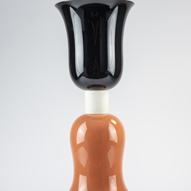 Bild 2 zu Objekt, 'Sybilla' vase object, 1994, Ettore Sottsass, S&egrave;vres, Manufacture Nationale de, 170A 251
