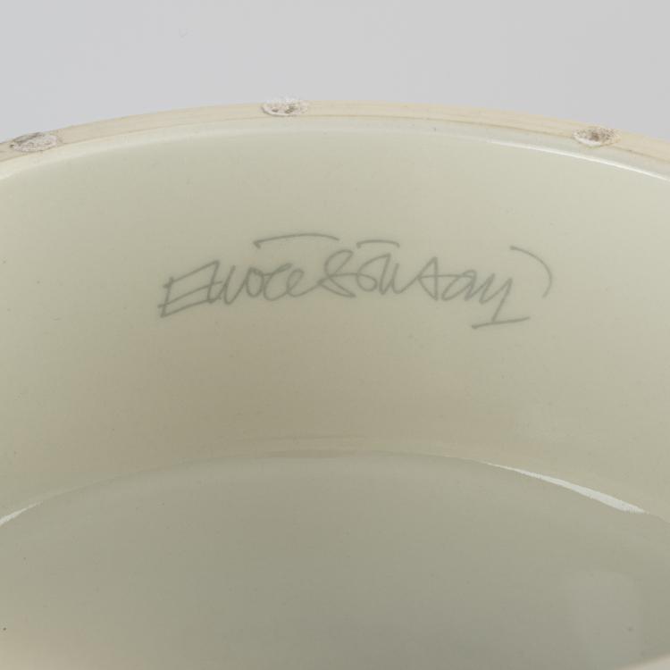 Bild 3 zu Objekt, 'Sybilla' vase object, 1994, Ettore Sottsass, S&egrave;vres, Manufacture Nationale de, 170A 251