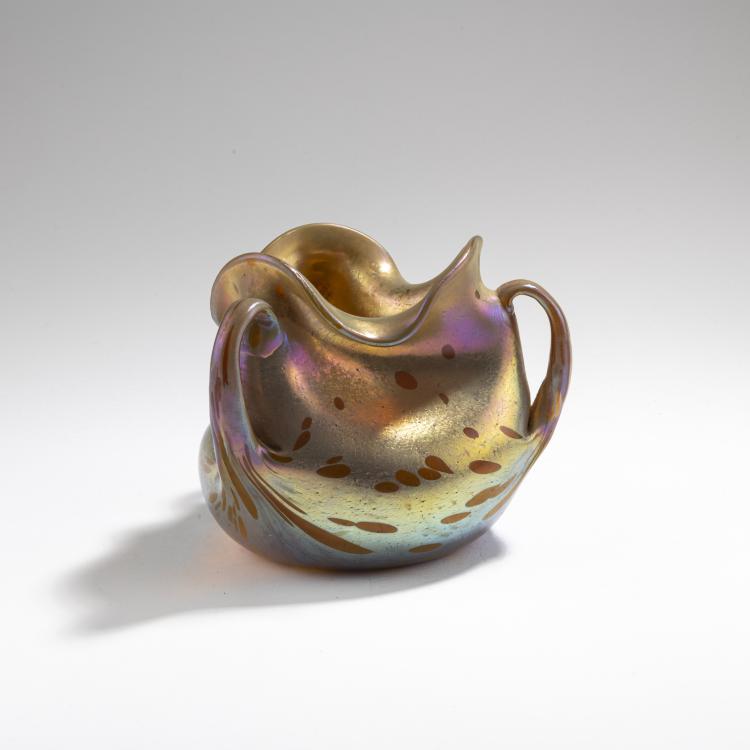 Bild 2 zu Objekt, 'Astr&auml;a'-Vase mit drei Henkeln, 1900, L&ouml;tz Wwe., Klosterm&uuml;hle, 171A 238