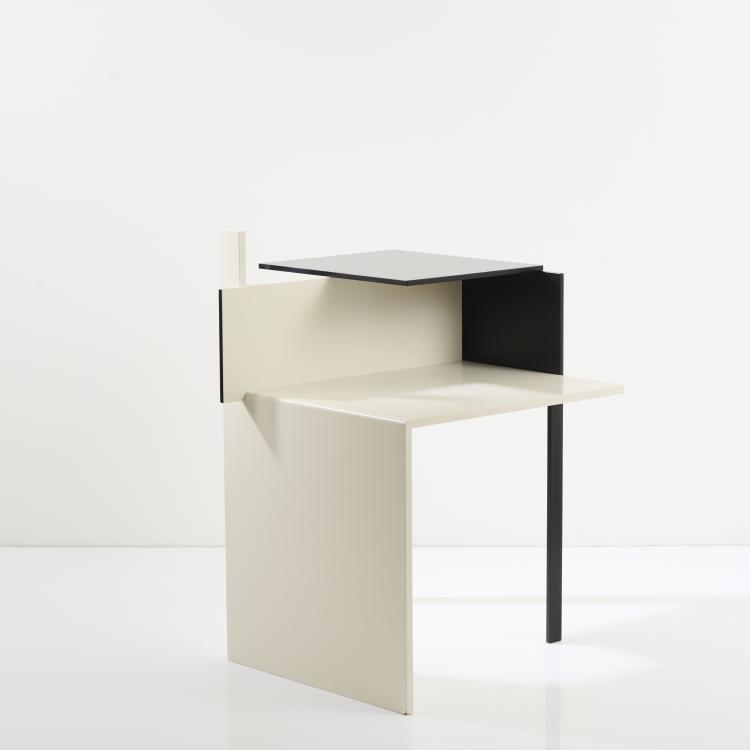 Bild 4 zu Objekt, Beistelltisch 'De Stijl', 1922, Eileen Gray, ClassiCon, M&uuml;nchen, 170B 467