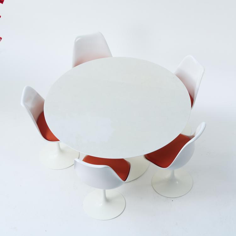 Bild 2 zu Objekt, Esstisch 'Tulip' - '173' mit f&uuml;nf St&uuml;hlen '151', 1956-57, Eero Saarinen, Knoll International, New York, 170B 365