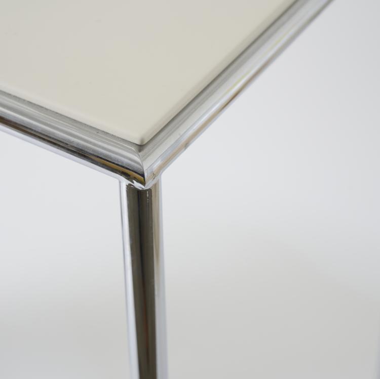 Bild 4 zu Objekt, 'Rivoli' table, 1928, Eileen Gray, ClassiCon, M&uuml;nchen, 170B 475