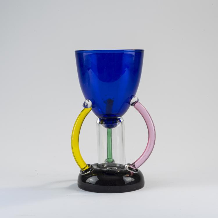 Hauptbild zu Objekt, 'Deneb' vase object, 1982, Ettore Sottsass, Memphis, Mailand; Toso Vetri d'Arte, Murano, 170A 261