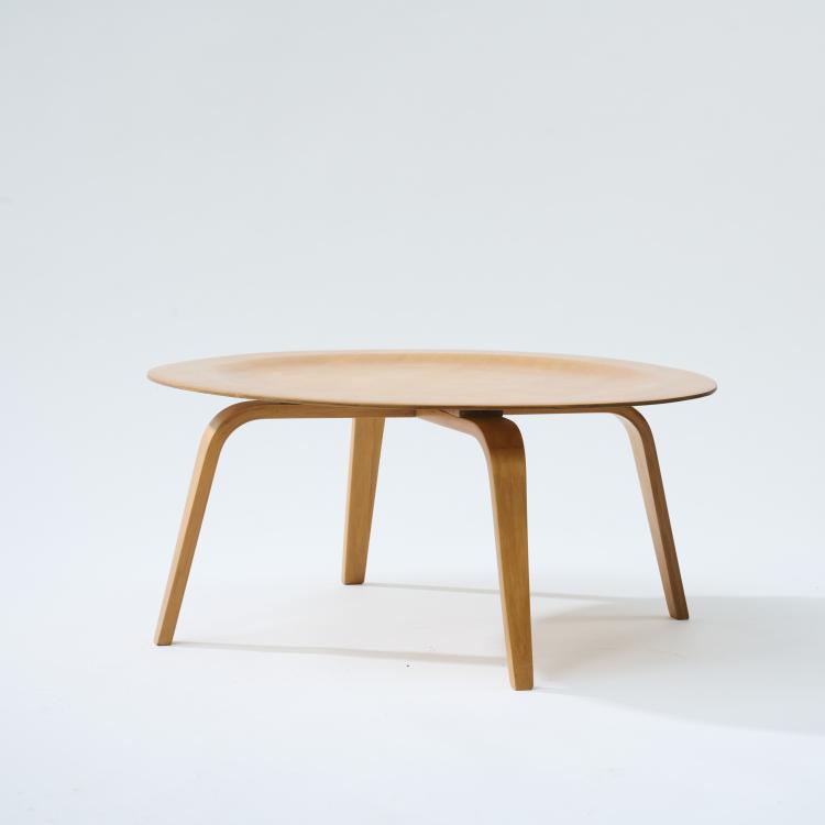 Bild 2 zu Objekt, Sessel 'LCW' und Tisch 'OTW', 1945/46, Charles Eames,Ray Eames, Vitra Design, Weil am Rhein; Miller, Hermann; Zeeland, 170B 355