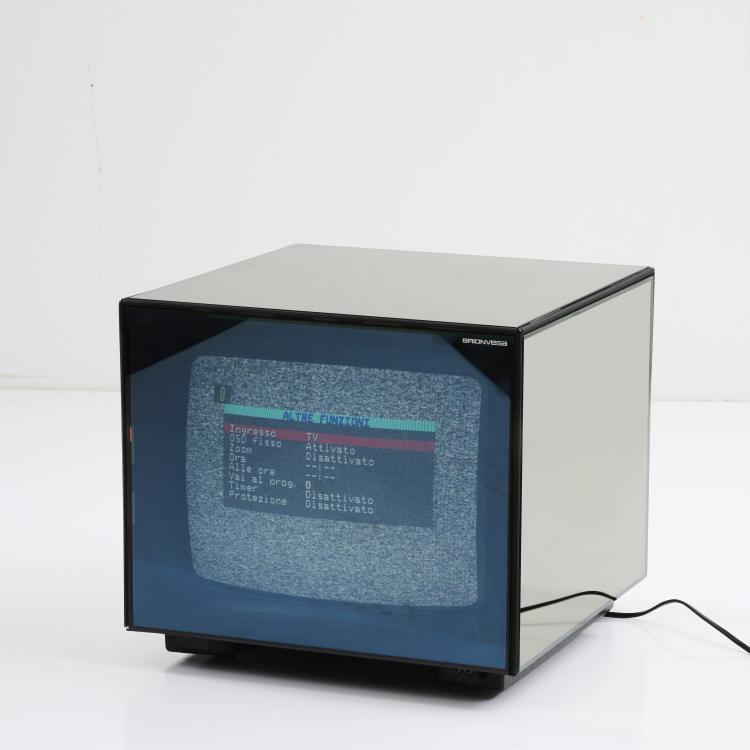 Bild 1 zu Objekt, Fernseher 'Cuboglass', 2002, Mario Bellini, Brionvega, Mailand, 170A 210