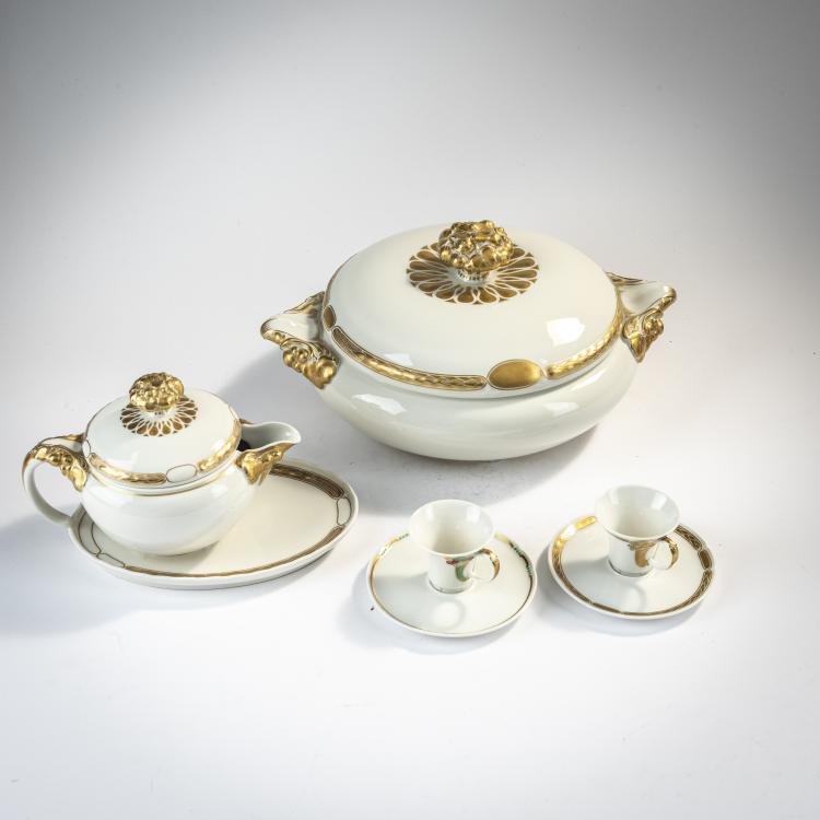 Bild 2 zu Objekt, Terrine, Sauciere und zwei Mokkatassen 'Ceres', 1912, Theodor Schmuz-Baudiss, Berlin, KPM, 171B 355