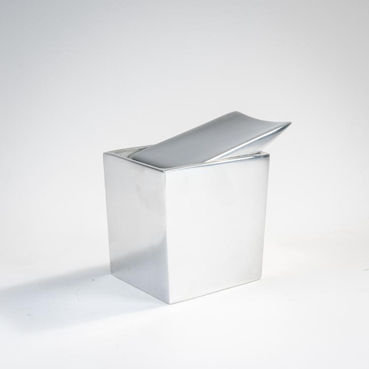 Hauptbild zu Objekt, Aschenbecher 'Ray Hollis', 1986, Philippe Starck, XO, Brie-Comte-Robert, 170B 454