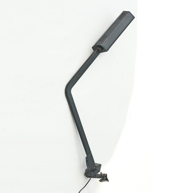 Bild 1 zu Objekt, 'Arco' desk with clamp light and paper basket, 1963, Studio B.B.P.R.,Gian Luigi Banfi,Ludovico Barbiano di Belgiojoso,Enrico Peressutti,Ernesto Nathan Rogers, Olivetti, Ivrea, 170A 51