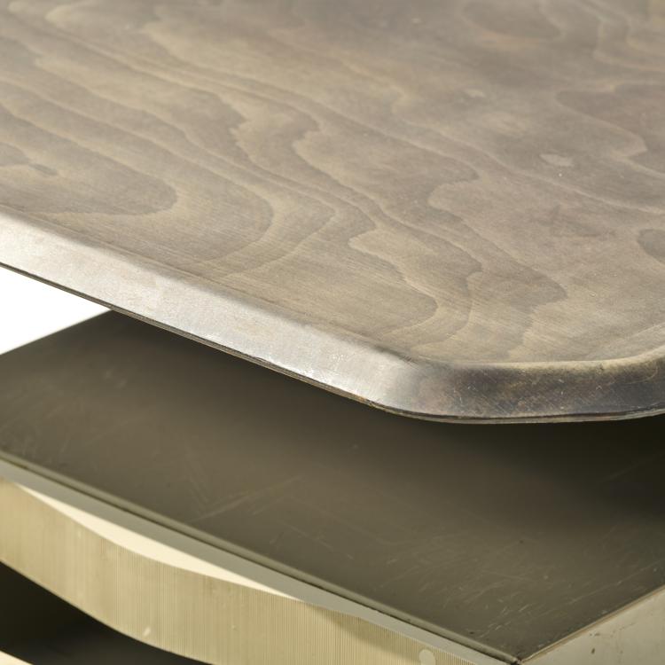 Bild 6 zu Objekt, 'Arco' desk with clamp light and paper basket, 1963, Studio B.B.P.R.,Gian Luigi Banfi,Ludovico Barbiano di Belgiojoso,Enrico Peressutti,Ernesto Nathan Rogers, Olivetti, Ivrea, 170A 51