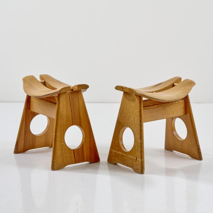 Bild 1 zu Objekt, Two stools, c. 1970, Gilbert Marklund, Furusnickarn AB, Schweden, 170B 431