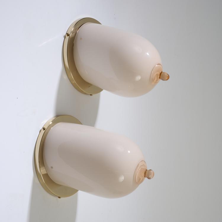 Bild 1 zu Objekt, Zwei Wandleuchten 'Tit Lamp' aus der Serie 'Mae West', 2010, Job Smeets, Venini & C., Murano, 170A 233