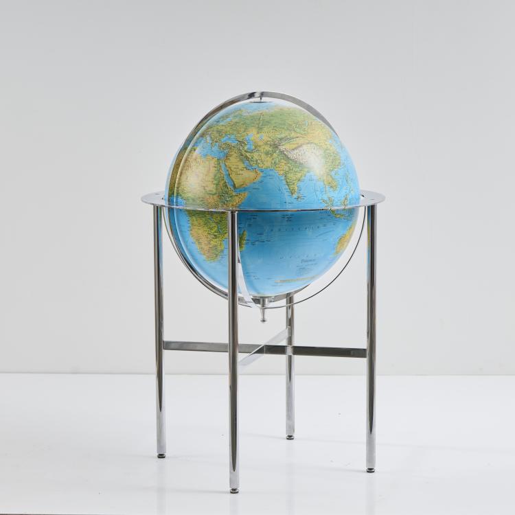 Hauptbild zu Objekt, Globe 'La Mappemonde' 1925/1998, Le Corbusier Charles-&Eacute;douard Jeanneret-Gris, Anthologie Quartett, Bad Essen, 173B 477