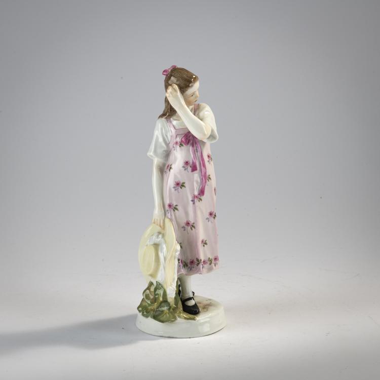 Bild 1 zu Objekt, 'Girl with Straw Hat', 1905-10, Karl Theodor Eichler, Meissen, KPM, 171C 532