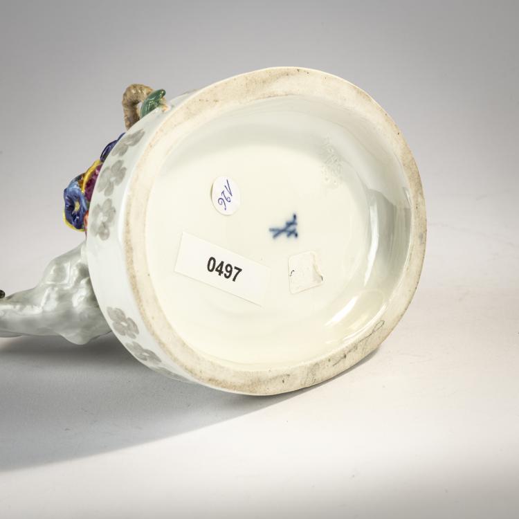 Bild 5 zu Objekt, 'Goat with Basket', 1905-10, Erich Hoesel, Meissen, KPM, 171C 533