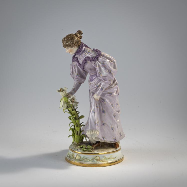 Bild 1 zu Objekt, 'Dame, Lilien pfl&uuml;ckend', 1897, Emmerich Andresen, Meissen, KPM, 171C 521