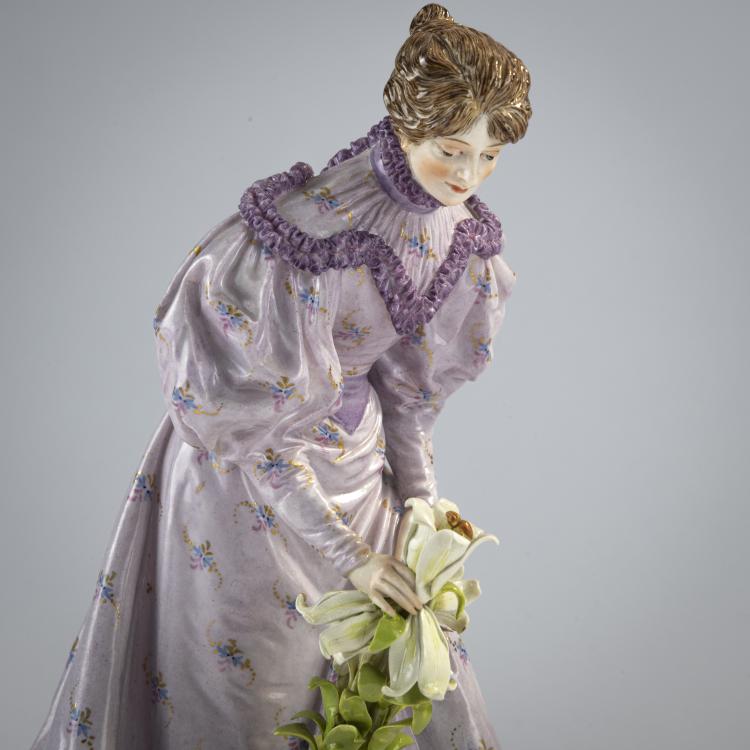 Bild 4 zu Objekt, 'Dame, Lilien pfl&uuml;ckend', 1897, Emmerich Andresen, Meissen, KPM, 171C 521