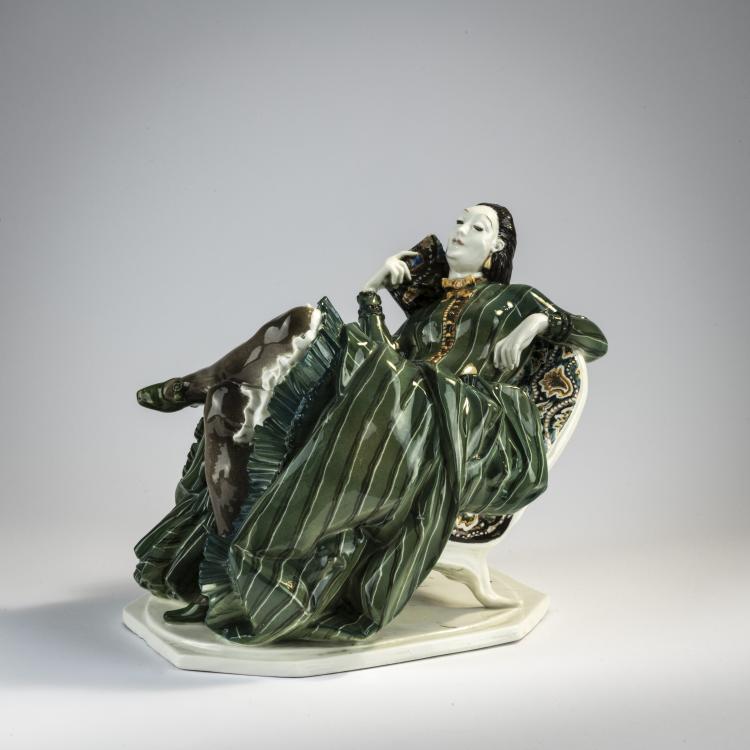 Bild 1 zu Objekt, 'Lady sitting in an Armchair', 1906, Josef Wackerle, Nymphenburg, KPM, 171C 539