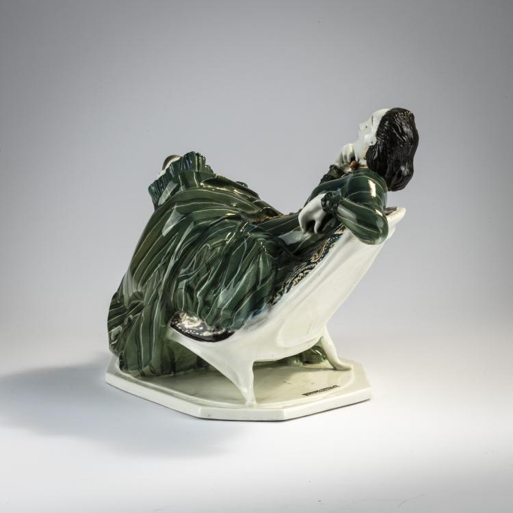 Bild 2 zu Objekt, 'Lady sitting in an Armchair', 1906, Josef Wackerle, Nymphenburg, KPM, 171C 539