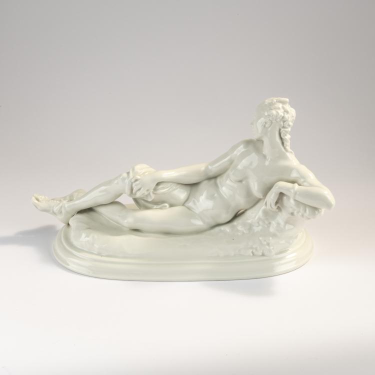 Hauptbild zu Objekt, 'Resting', 1918, Paul Scheurich, Berlin, KPM, 171C 495