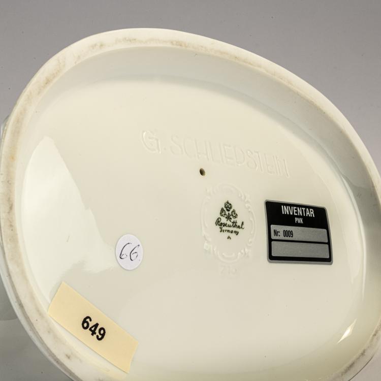 Bild 4 zu Objekt, 'Bather', c. 1932, Gerhard Schliepstein, Rosenthal, Selb, 171C 548