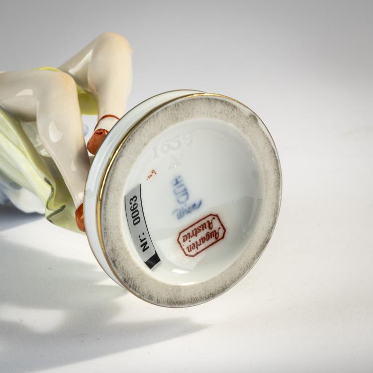 Bild 4 zu Objekt, 'Mazurka', c. 1925, Mathilde Jaksch, Augarten, Wien, 171C 478