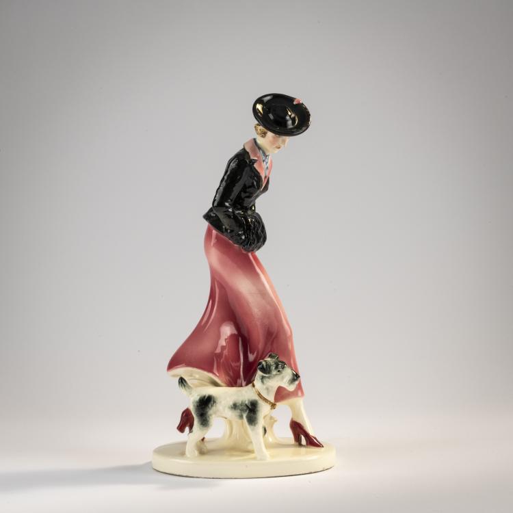 Hauptbild zu Objekt, Fashion lady with terrier, 1920s, Tschechoslowakei, 171C 615