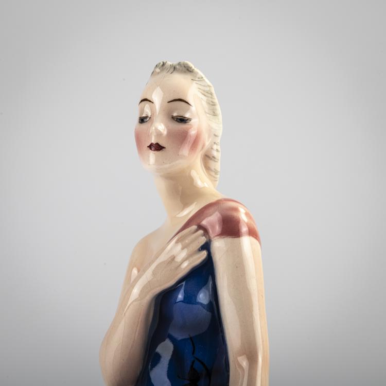 Bild 5 zu Objekt, 'Striding slim Lady', 1940, Goldscheider, Wien, 171C 604