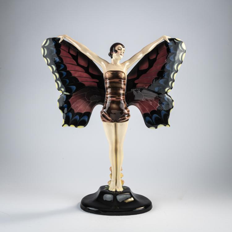 Hauptbild zu Objekt, Dancer in a butterfly costume, c. 1928/29, Goldscheider, Wien, 171C 584