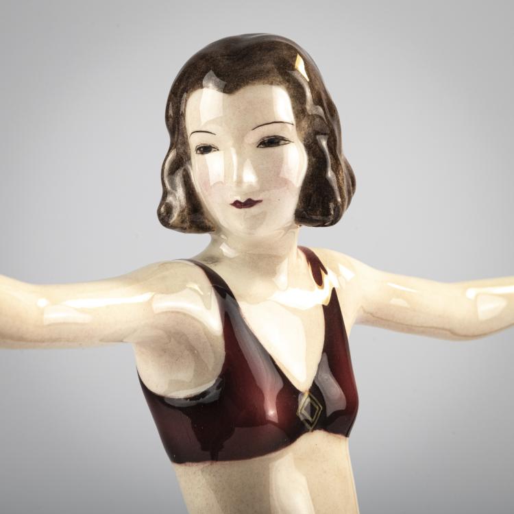 Bild 4 zu Objekt, 'Stehende T&auml;nzerin im langen Rock', um 1931, Josef Lorenzl, Goldscheider, Wien, 171C 596