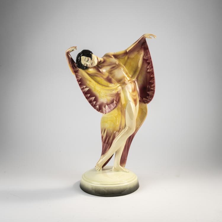 Hauptbild zu Objekt, Gro&szlig;e 'T&auml;nzerin im Schmetterlingskost&uuml;m (sich drehend)', 1929, Josef Lorenzl, Goldscheider, Wien, 171C 587