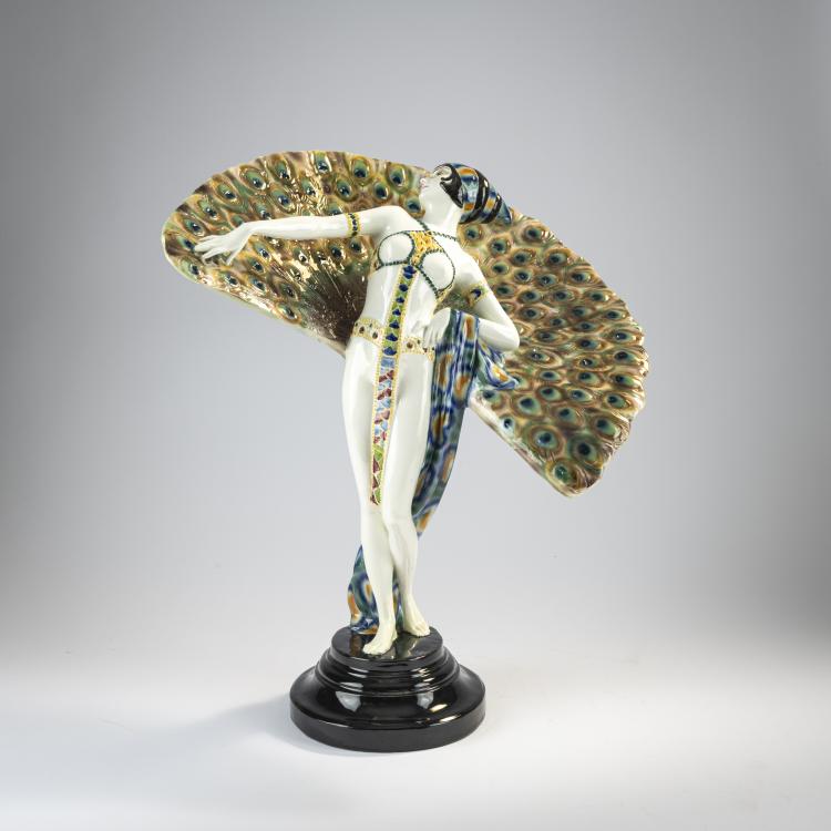 Bild 1 zu Objekt, Tall 'Dancer in Peacock Costume', 1924/25, Paul Philippe, Goldscheider, Wien, 171C 575