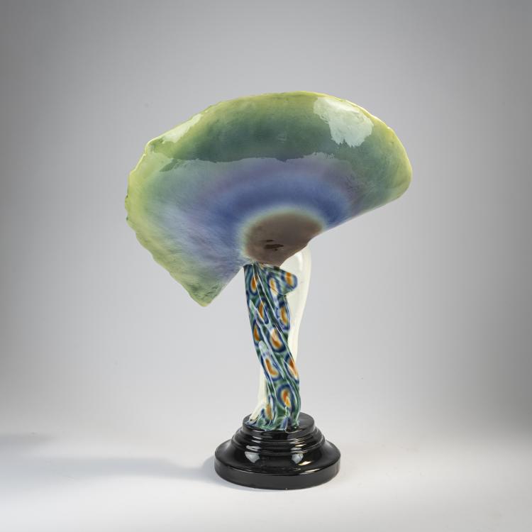 Bild 3 zu Objekt, Tall 'Dancer in Peacock Costume', 1924/25, Paul Philippe, Goldscheider, Wien, 171C 575