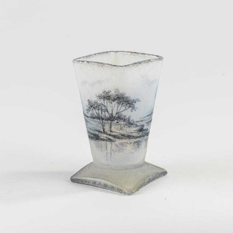 Hauptbild zu Objekt, Miniature vase 'Delft', 1899, Daum Fr&egrave;res, Nancy, 171A 28