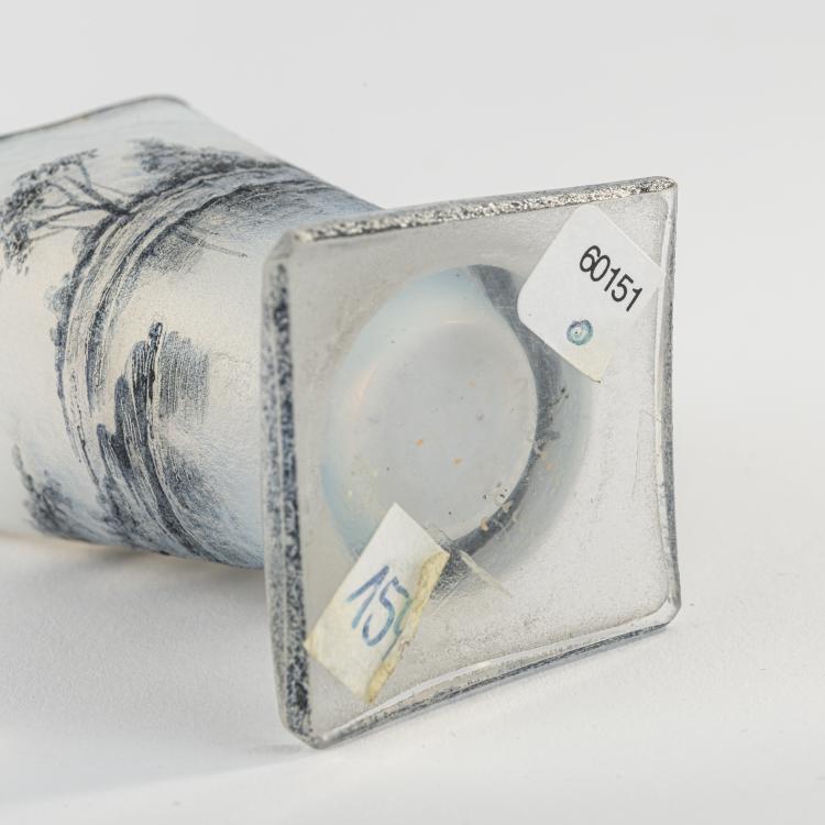 Bild 2 zu Objekt, Miniature vase 'Delft', 1899, Daum Fr&egrave;res, Nancy, 171A 28