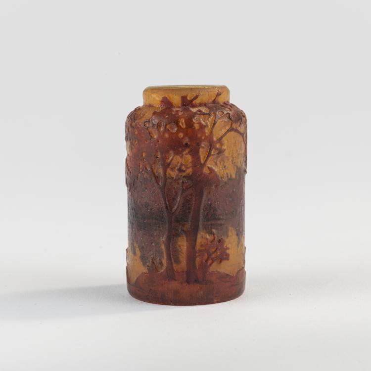 Bild 1 zu Objekt, Miniaturvase 'Paysage lacustre', um 1905, Daum Fr&egrave;res, Nancy, 171A 45