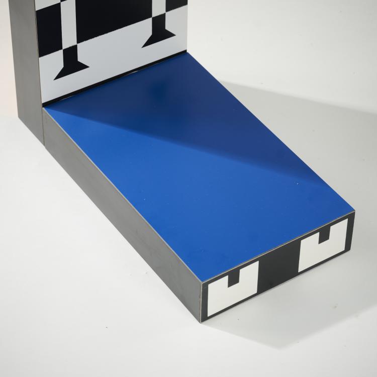 Bild 3 zu Objekt, B&uuml;cherregal aus der Serie 'Ollo', 1988, Alessandro Mendini, Alchimia, Mailand, 172A 124