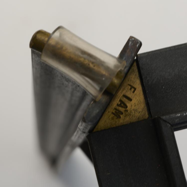 Bild 8 zu Objekt, 'Illusion' table, 1992, Philippe Starck, Fiam, Pesaro, 172A 74