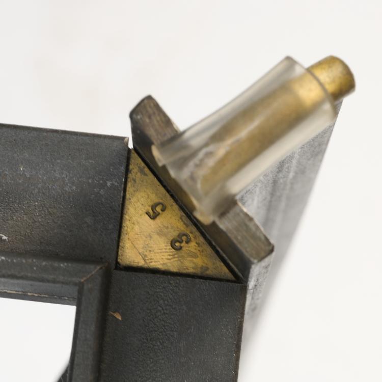 Bild 9 zu Objekt, 'Illusion' table, 1992, Philippe Starck, Fiam, Pesaro, 172A 74