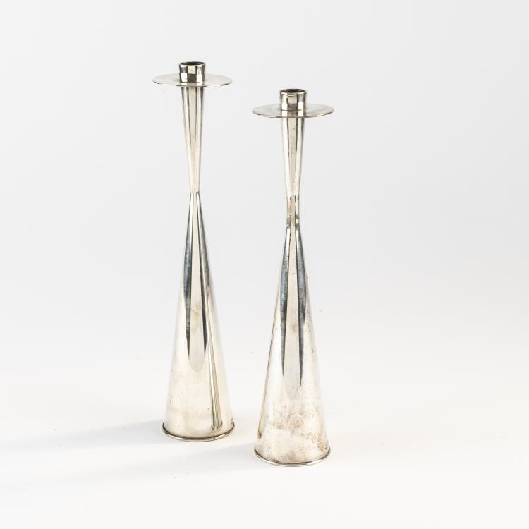 Hauptbild zu Objekt, Two candlesticks, 1957, Tapio Wirkkala, Kultakeskus Oy, H&auml;meenlinna, 170B 344