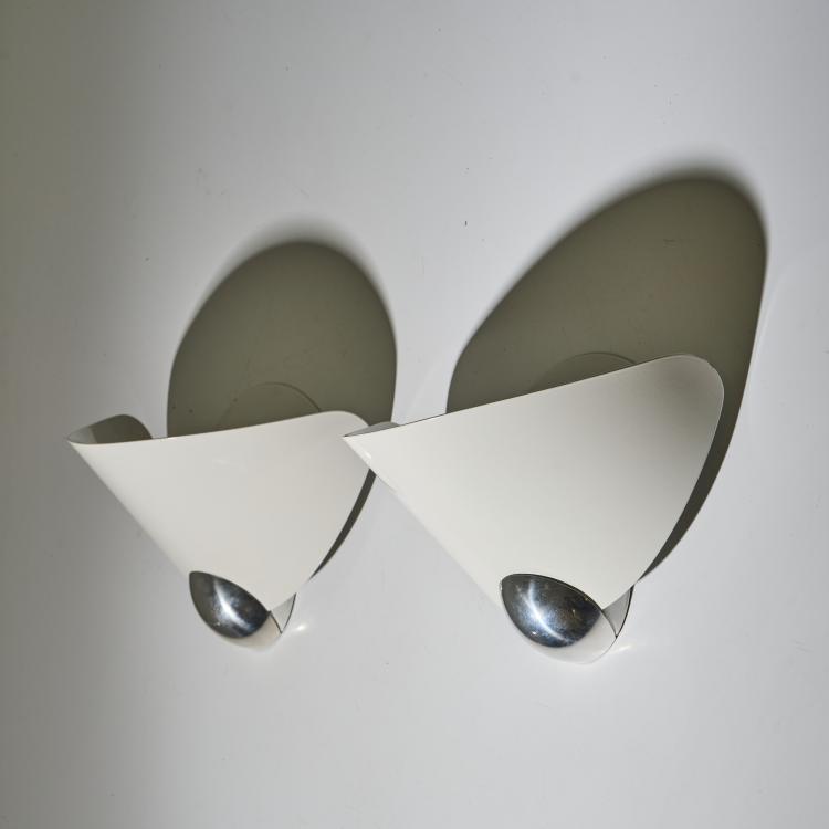 Hauptbild zu Objekt, Zwei Wandleuchten 'Aura', 1989, Perry A. King,Santiago Miranda, Arteluce, Mailand, 170A 217