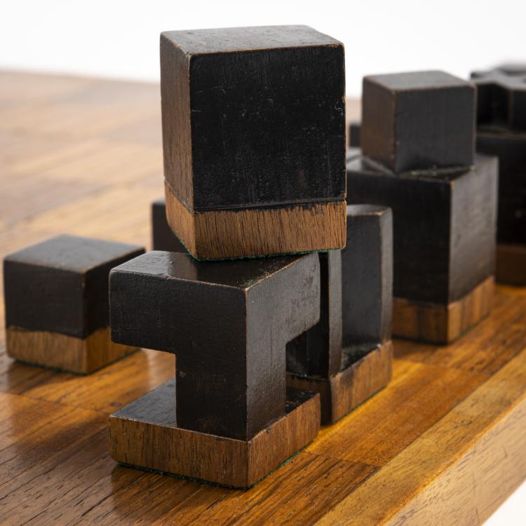 Bild 2 zu Objekt, Bauhaus chess set 'Model XIV', c. 1924, Josef Hartwig, Bauhaus Weimar, 172A 33