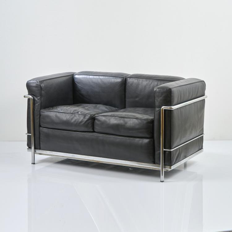 Bild 5 zu Objekt, 'LC 2' settee, 1928, Pierre Jeanneret,Charlotte Perriand,Le Corbusier Charles-&Eacute;douard Jeanneret-Gris, Cassina, Mailand, 170B 474