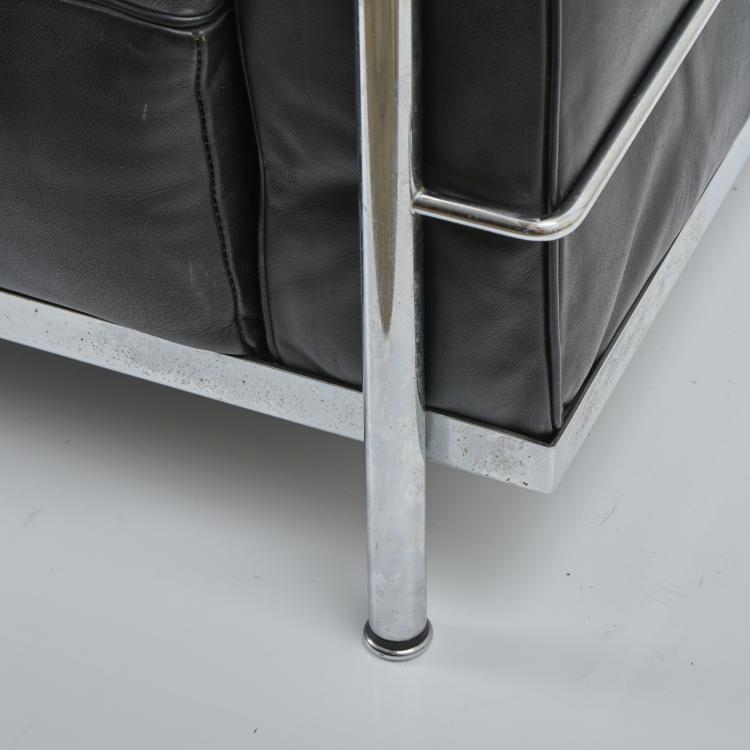 Bild 9 zu Objekt, 'LC 2' settee, 1928, Pierre Jeanneret,Charlotte Perriand,Le Corbusier Charles-&Eacute;douard Jeanneret-Gris, Cassina, Mailand, 170B 474