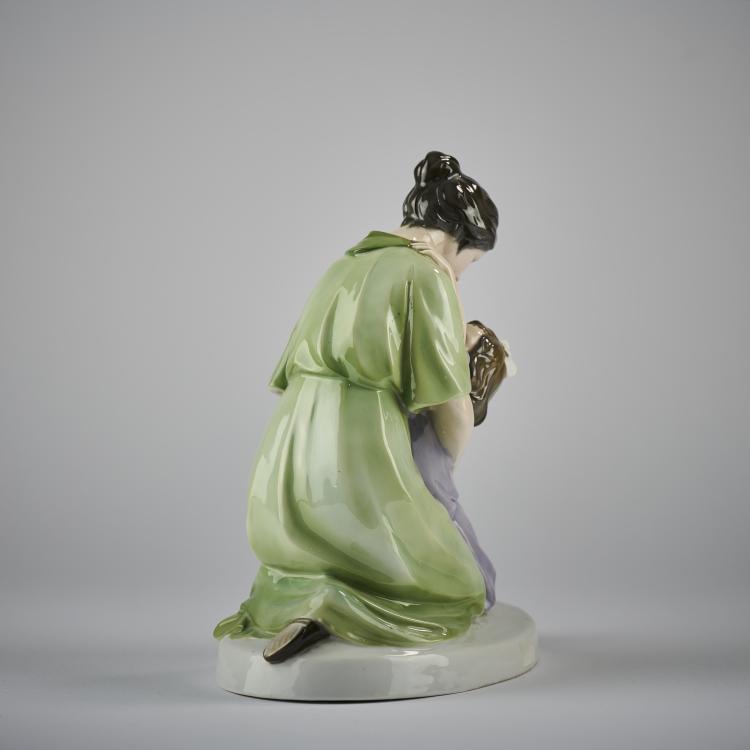 Bild 5 zu Objekt, Mother and Child, 1919-26, Fraureuth, Porzellanfabrik, 171C 501