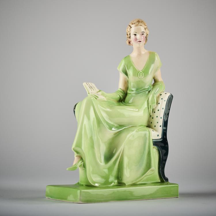 Bild 1 zu Objekt, Seated with a book, c. 1930, Hertwig & Co., Katzh&uuml;tte, 171C 606