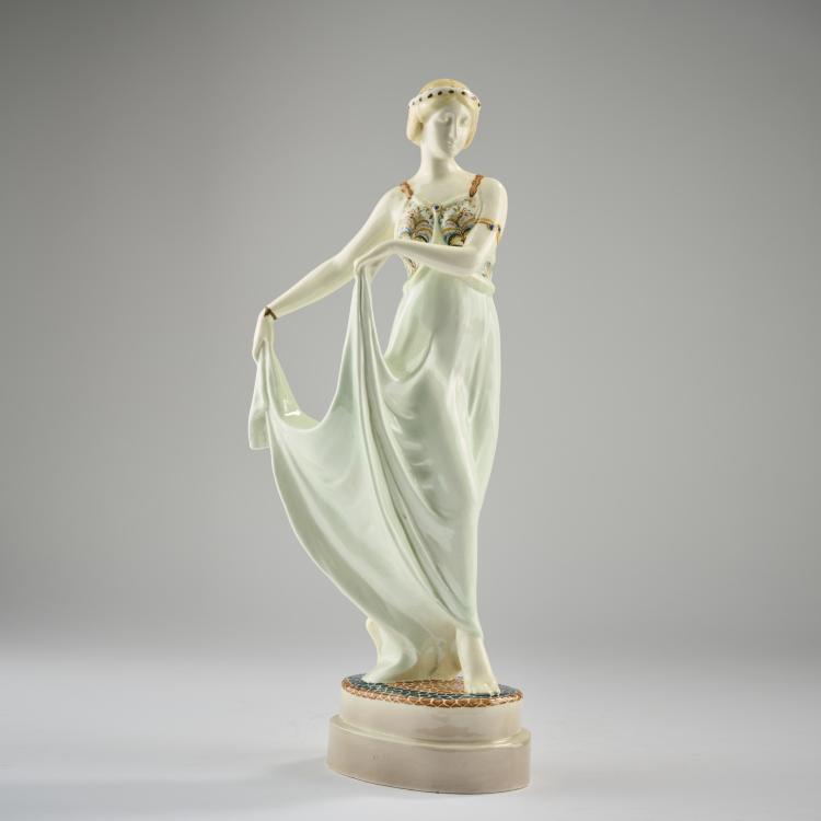 Hauptbild zu Objekt, 'Stepping dancer, lifting her long dress to the side', c. 1913/14, Max Valentin, Goldscheider, Wien, 171C 565