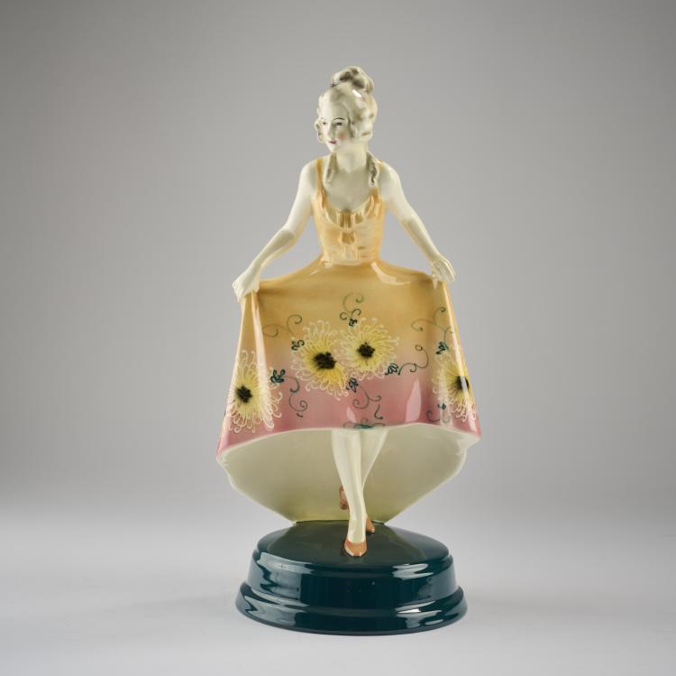 Hauptbild zu Objekt, 'Stehende T&auml;nzerin mit Biedermeierfrisur', um 1926, Josef Lorenzl, Goldscheider, Wien, 171C 581