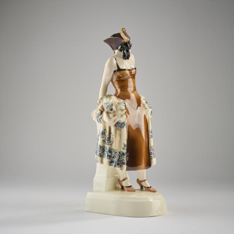 Bild 2 zu Objekt, 'Standing young lady in carnival costume', c. 1925, Josef Lorenzl, Goldscheider, Wien, 171C 578