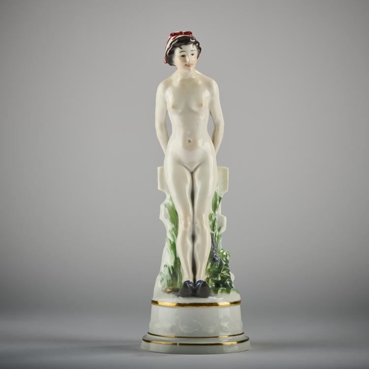 Bild 1 zu Objekt, 'Girl Nude', 1909-11, Jo&eacute; Descomps,Joseph Cormier, Meissen, KPM, 171C 534
